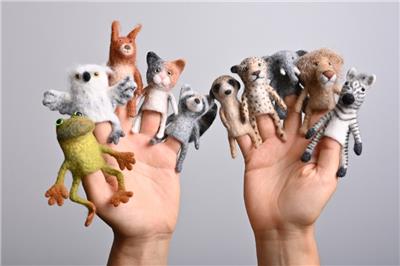 Vrouw Wolle - Animal finger puppets
